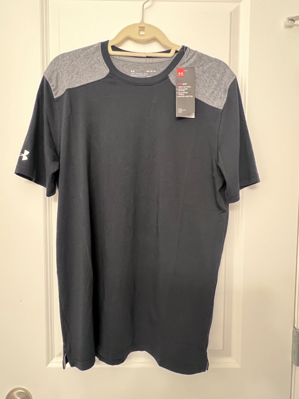Under Armour HeatGear Loose Fit Performance Tee NWT Men’s Medium Black Gray